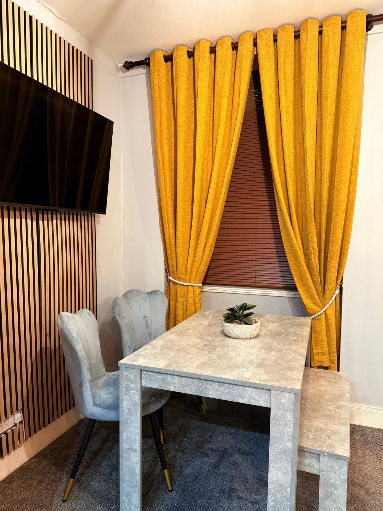 Two Bedroom Apartment-Central Edinburgh-Old Town-Licensed Zewnętrze zdjęcie
